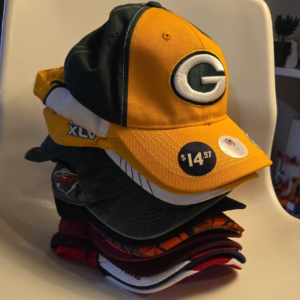 12 Pieces Baseball Caps - Sports Team Gear